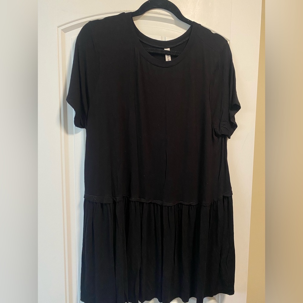 Zenana Premium black ruffle hem tunic